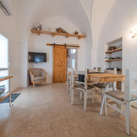 Amazing Corte With Pool And Sauna Ferienhaus Taurisano